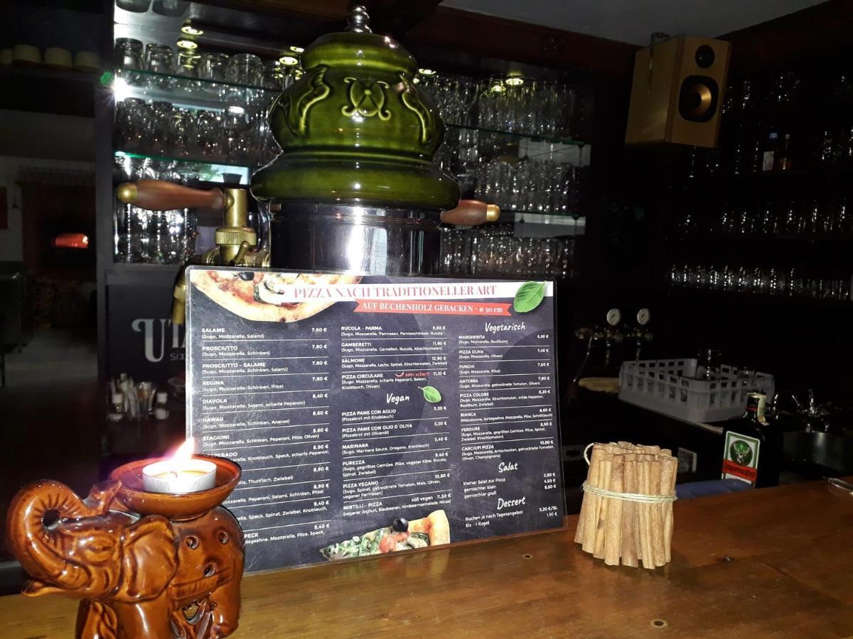 Pizzeria A Penzion Banderas Байериш-Айзенштайн Экстерьер фото